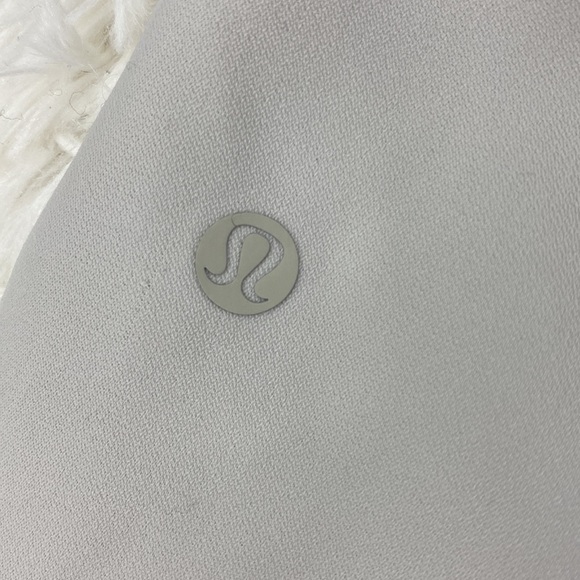 Lululemon On The Fly Skirt *Woven Silverstone - Picture 7 of 7